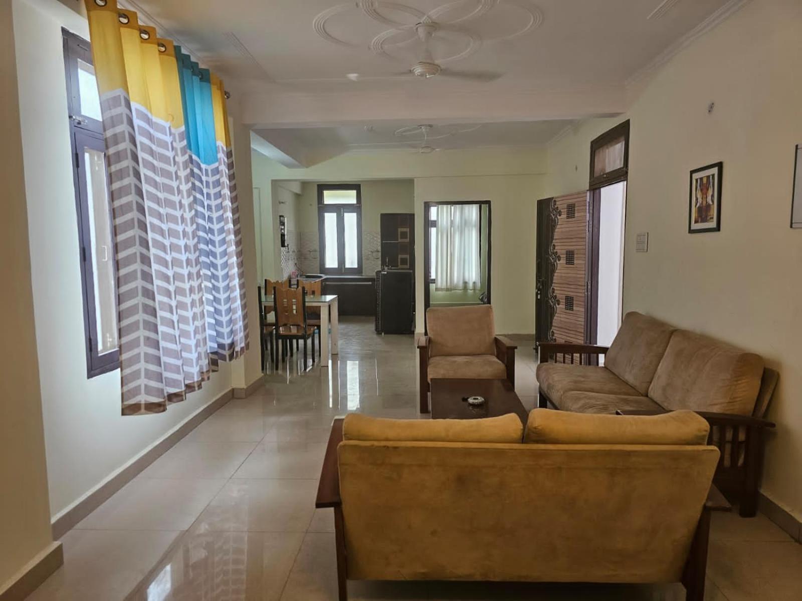 6 Bhk In Krishna Nagar Lko6bhk 401l&402r Apartment *