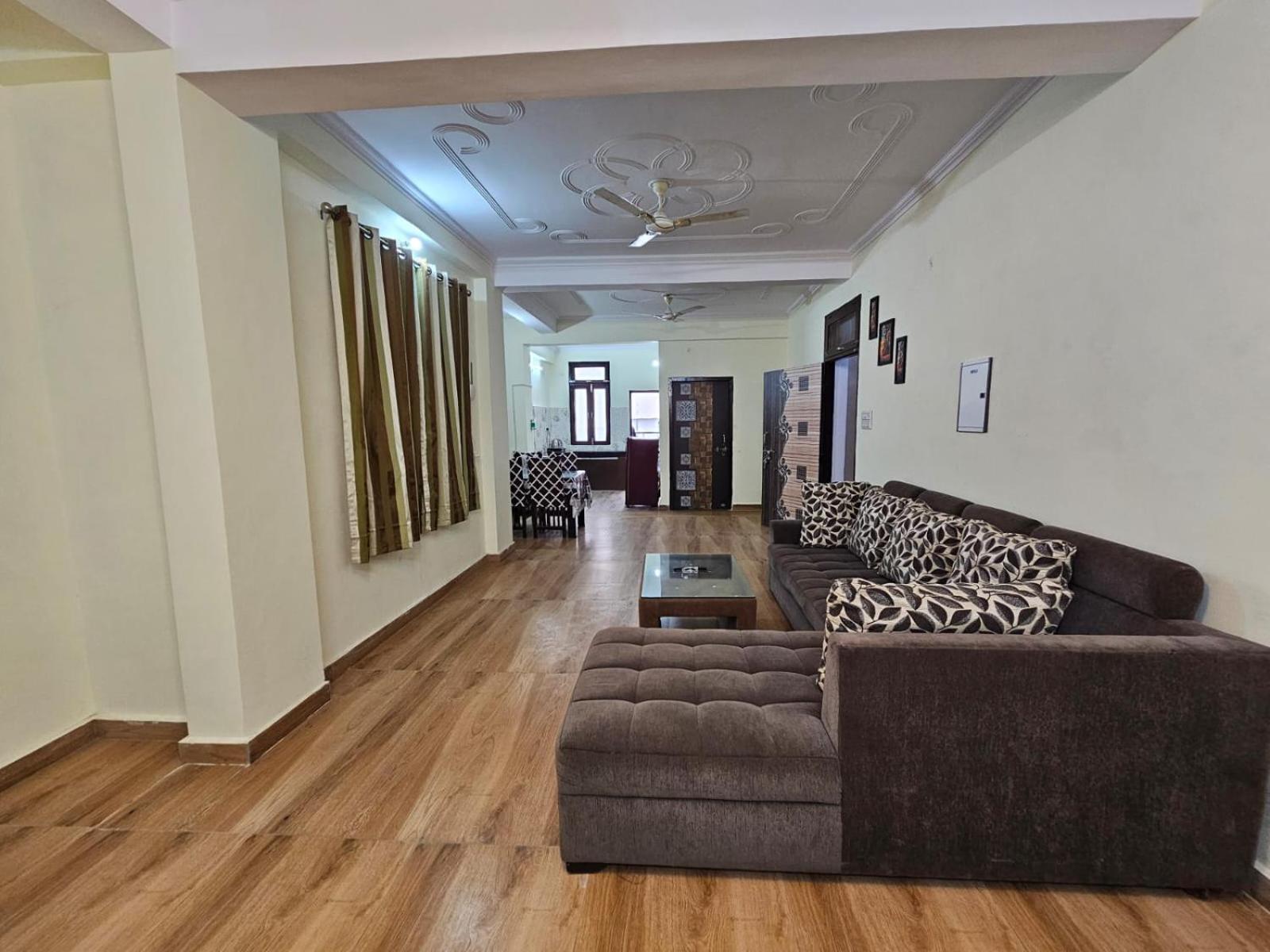 6 Bhk In Krishna Nagar Lko6bhk 401l&402r * Lucknow