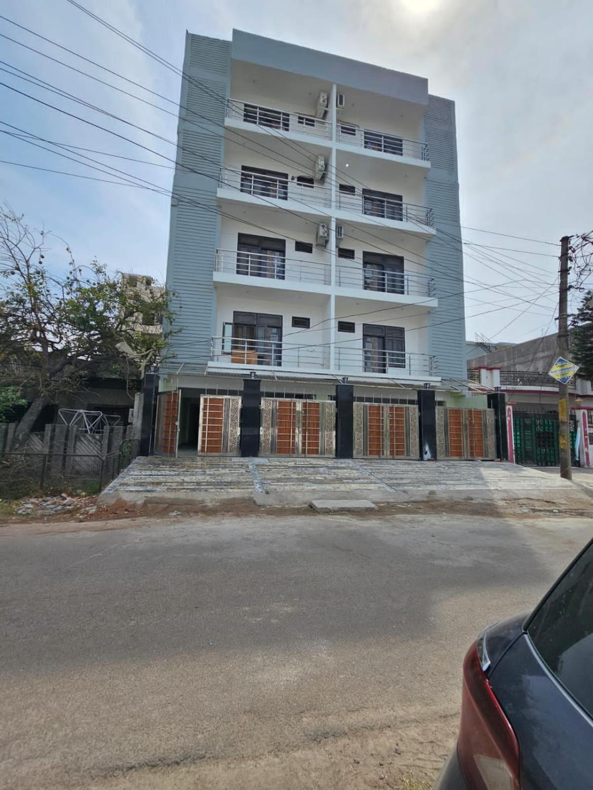 6 Bhk In Krishna Nagar Lko6bhk 401l&402r Apartment Lucknow