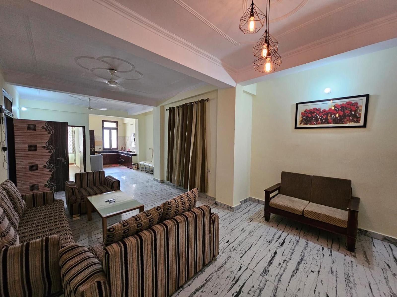 6 Bhk In Krishna Nagar Lko6bhk 401l&402r Apartment